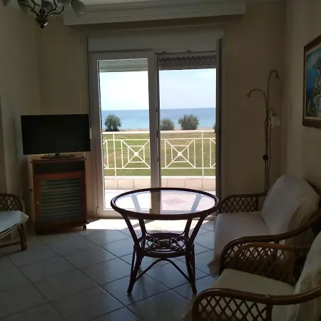 Lägenhet House On The Beach Paralia Dionysiou
