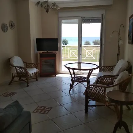 House On The Beach Paralia Dionysiou